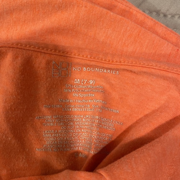 Bundle of Spaghetti strap tanks - Picture 7 of 9